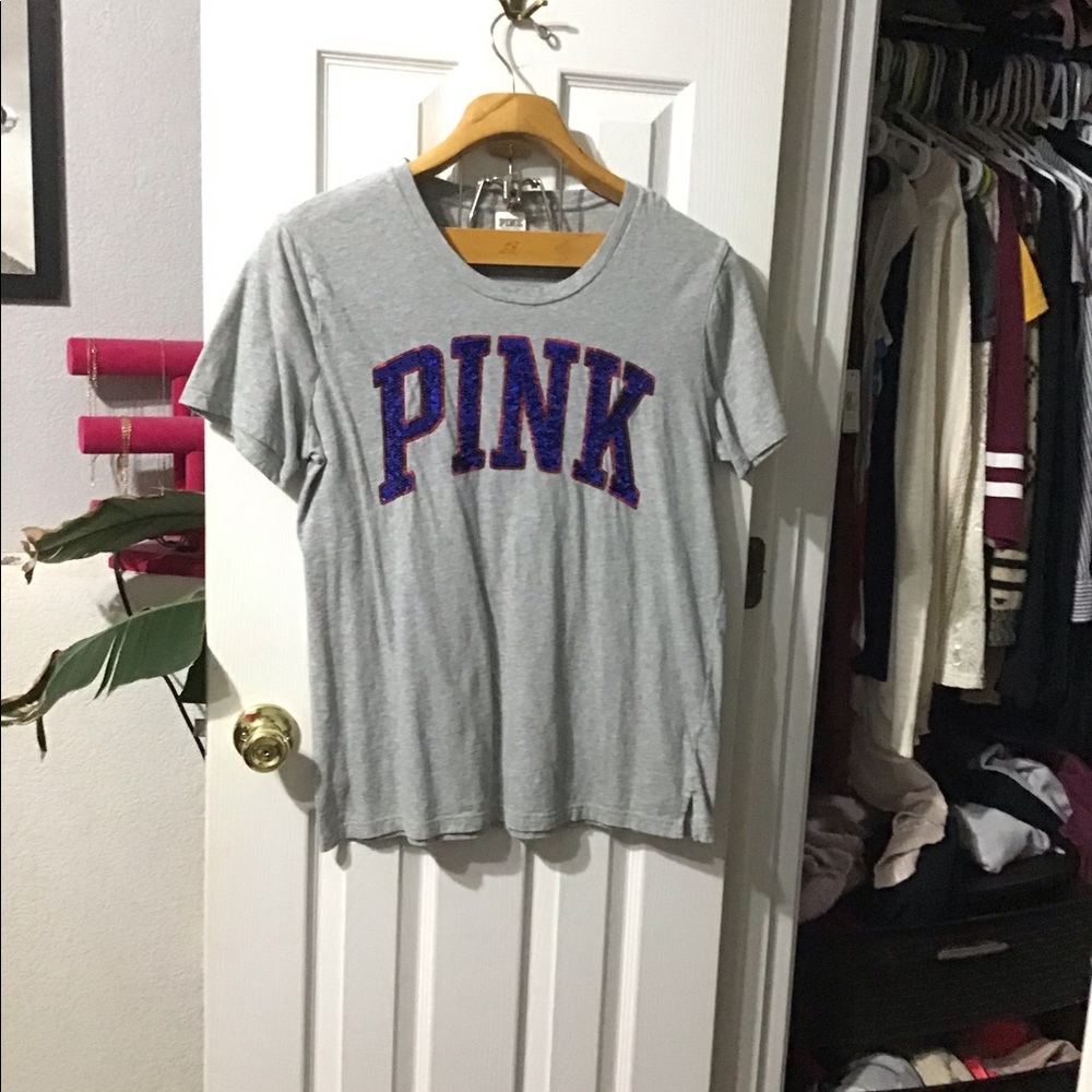 VS Pink tee